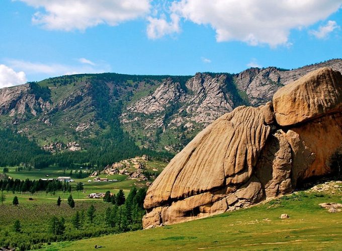 Visit to the Chinggis Khaan Statue and Terelj National Park