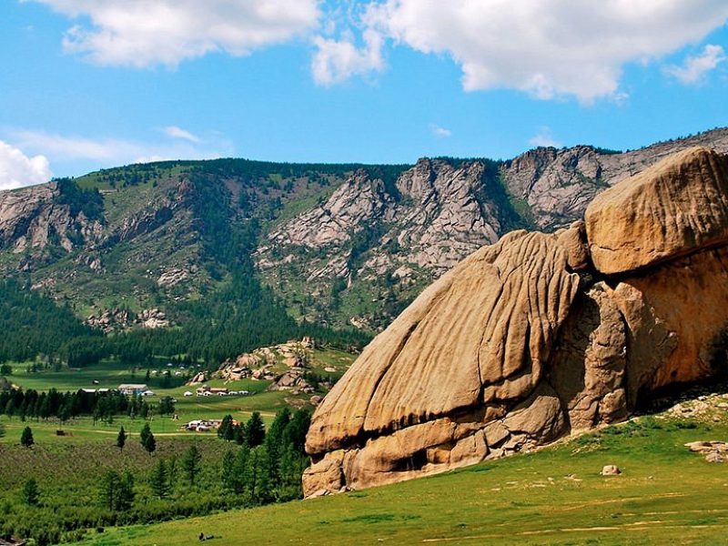 Visit to the Chinggis Khaan Statue and Terelj National Park